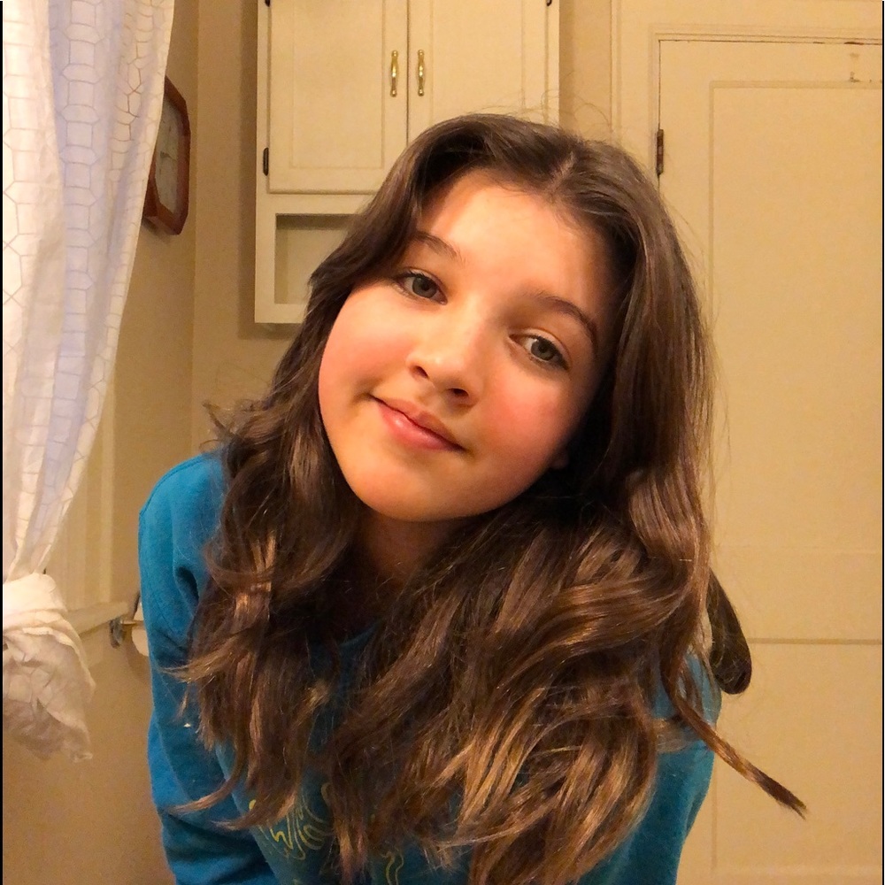 Meet your Posher, Nia